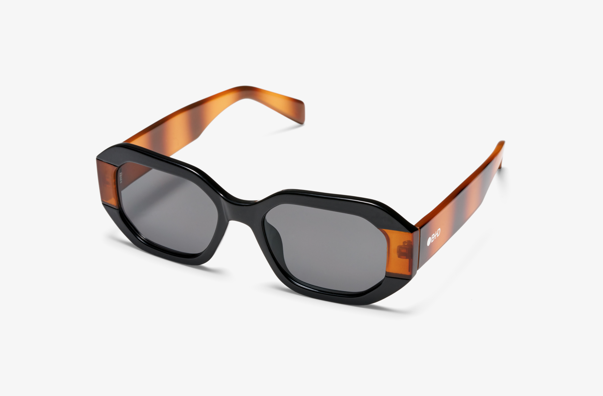 Nord_BrilliantBlackTortoise_Side